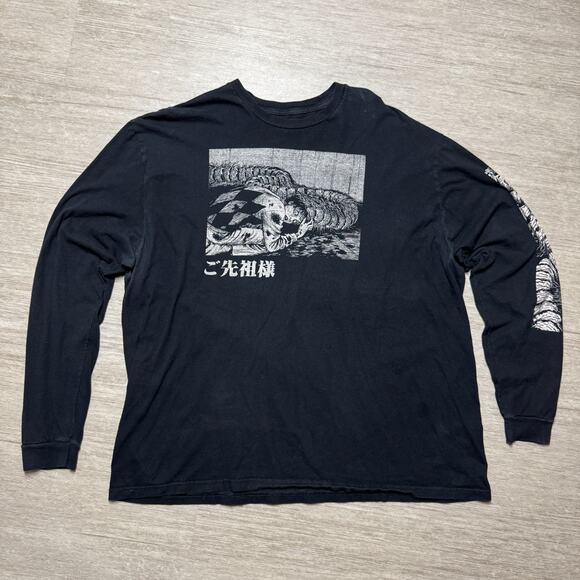Junji Ito Men's 2XL Long Sleeve Double-Sided Horror Manga Anime Dear Ancestors - Picture 1 of 8